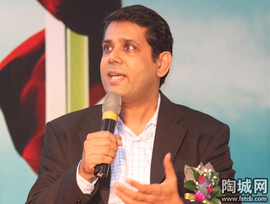 迪拜国际陶瓷城执行董事阮铭希先生