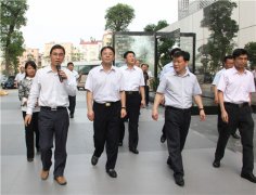 山东滨州市委书记张光峰一行来新媒体园考察