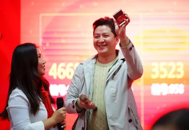 这是我参加过最欢乐的年会！