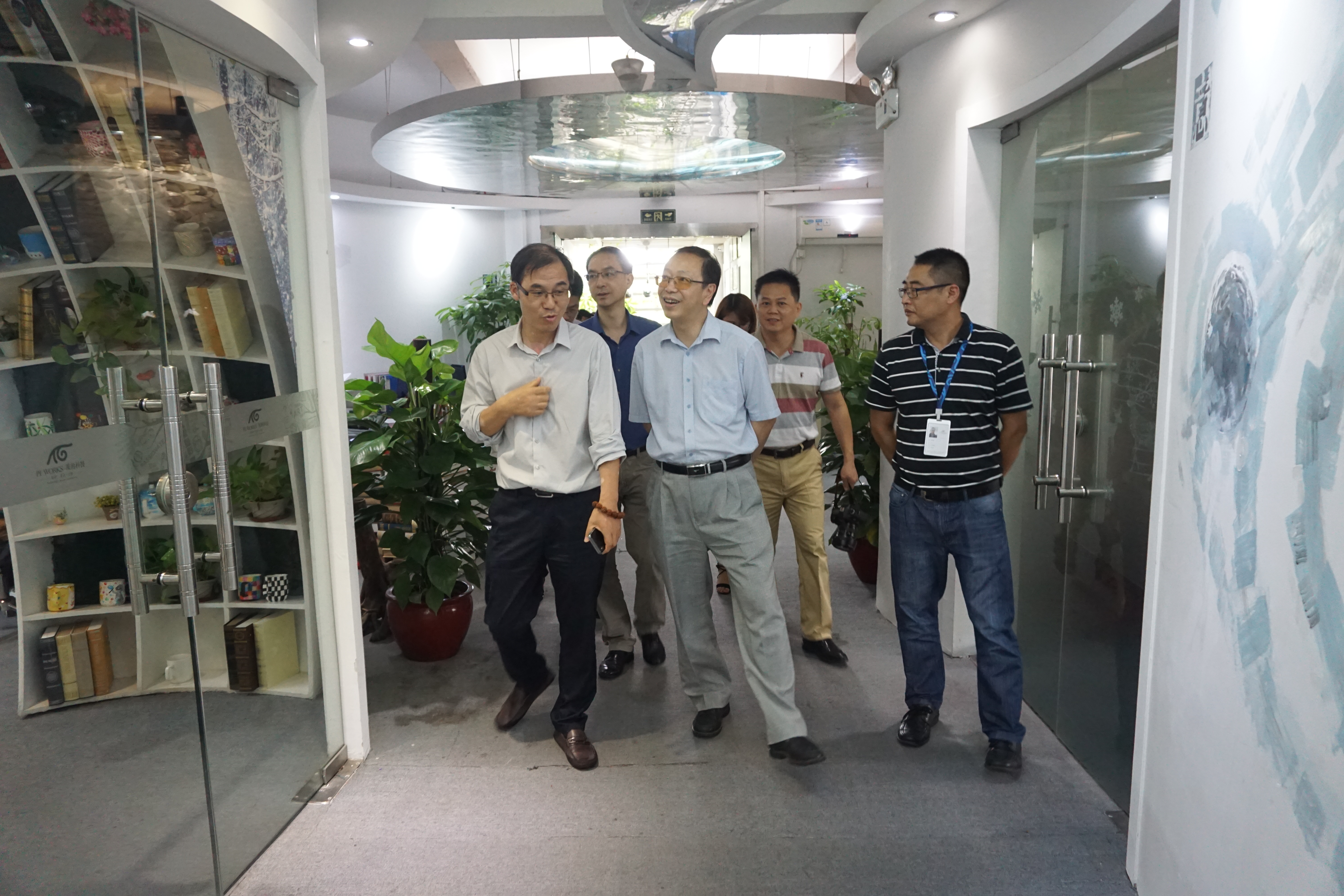 佛山市委统战部到新媒体产业园实地考察