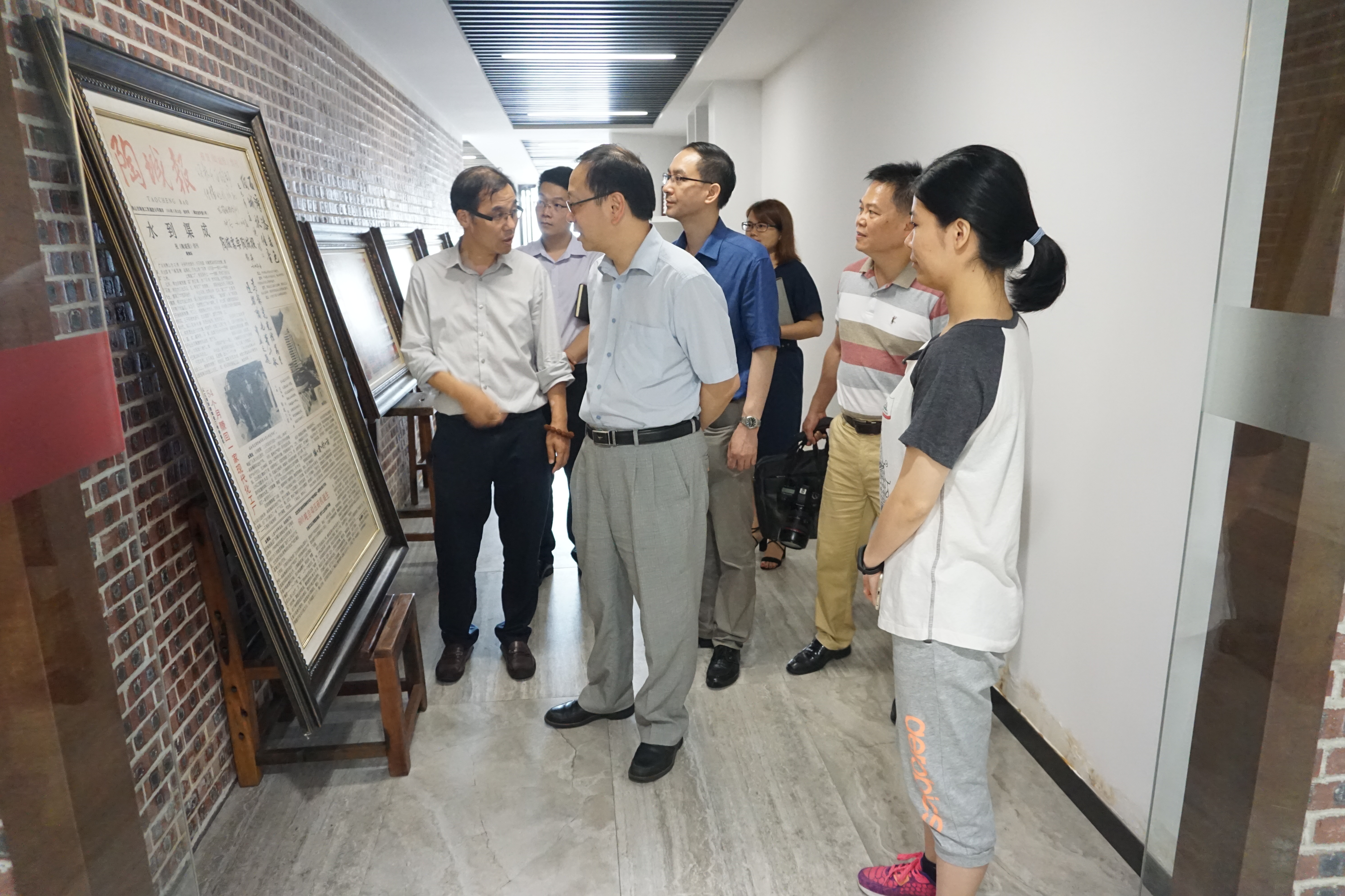 佛山市委统战部到新媒体产业园实地考察