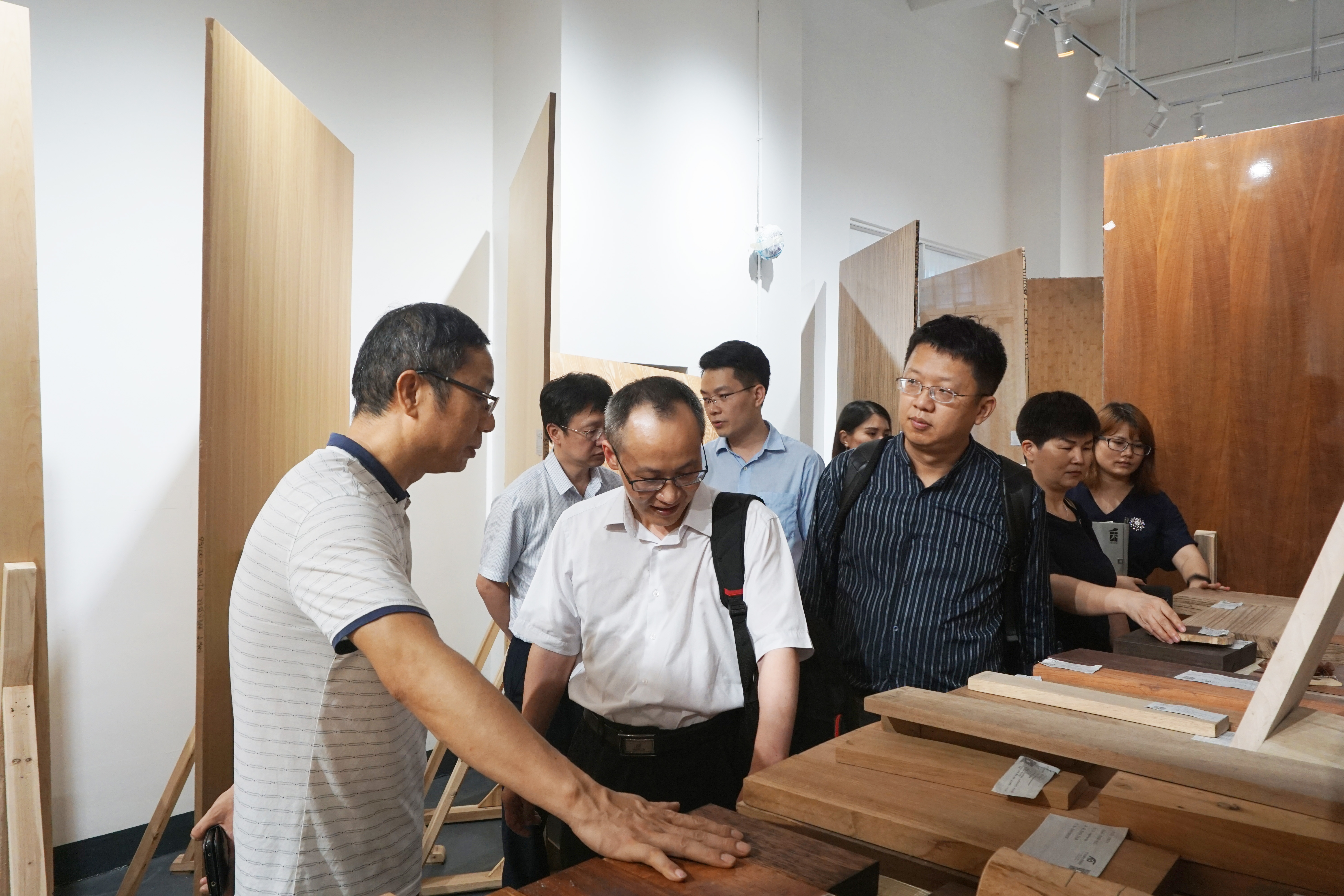 粤港澳大湾区生产力促进服务联盟到新媒体产业园调研