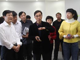 河南桐柏县人大常委会领导赴新媒体园参观交流